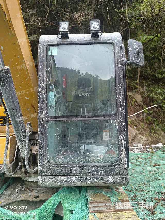 驾驶室整体（整机外观）