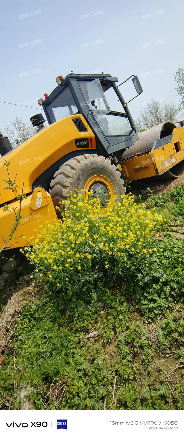 整机右后45°（设备外观及核心部件）