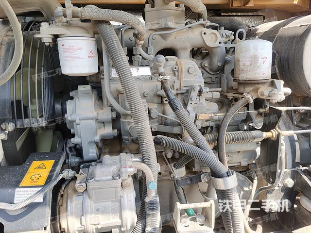 发动机整体俯视（整机外观）