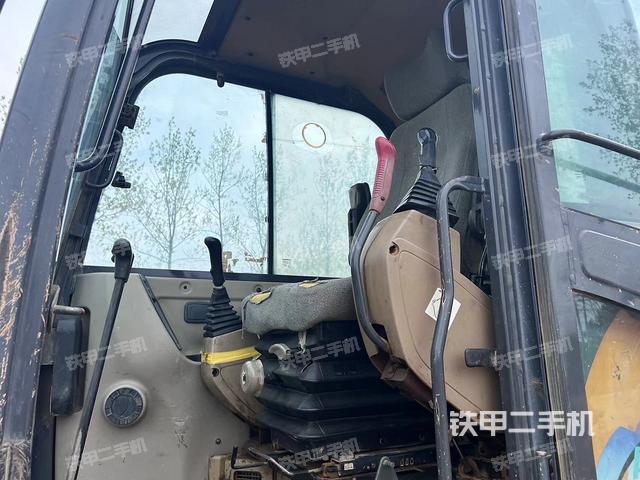 顶棚整体（驾驶室部分）