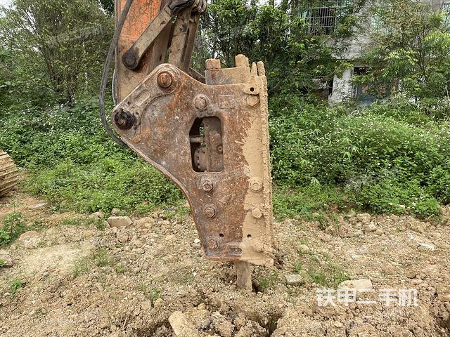 大臂整体 右侧（工作和回转装置）