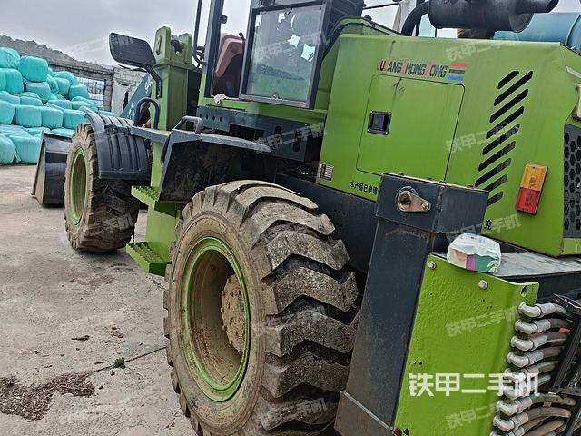 巨浪重工JL945-65挖掘装载机