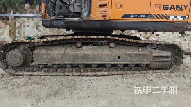 单侧履带整体（整机外观）