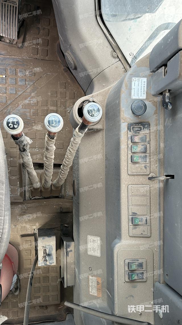 驾驶室操作台（整机外观及大件）