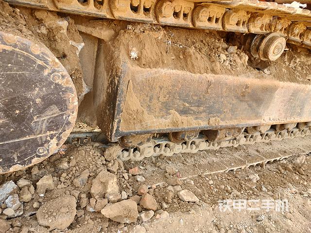 单侧履带整体（整机外观）