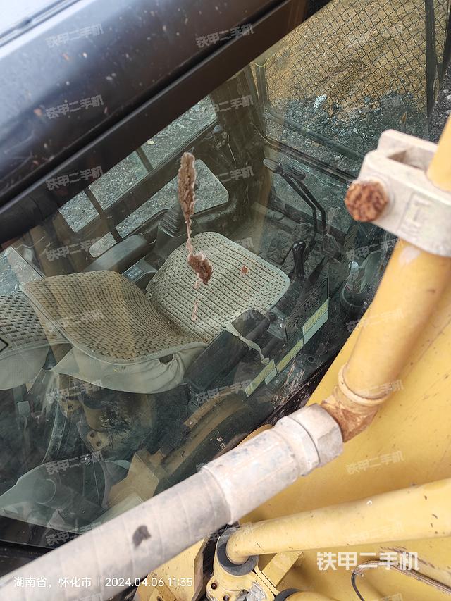 驾驶室顶部（整机外观）