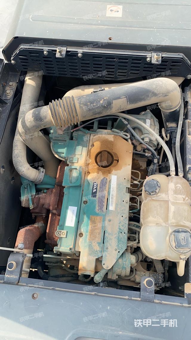 发动机整体俯视（整机外观）