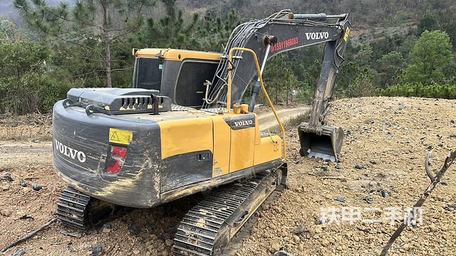整机右后45°(整机外观) 整机右后45°(整机外观)