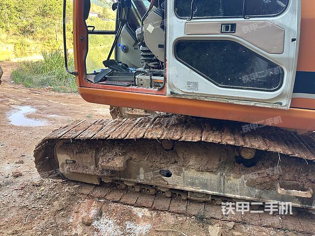 驾驶室整体（整机外观）