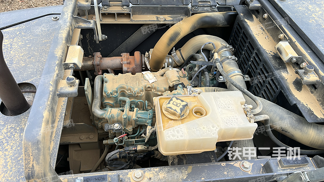 发动机整体俯视(整机外观) 发动机整体俯视(整机外观)