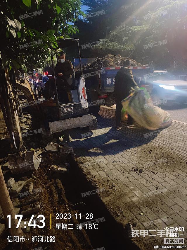 单侧履带整体（整机外观）