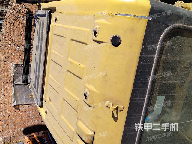 驾驶室顶部（整机外观）