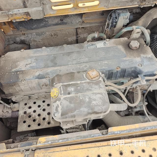 发动机整体俯视（整机外观）