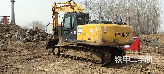 驾驶室顶部（整机外观）