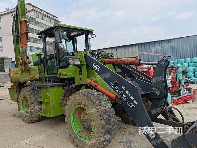 整机右侧（设备外观及核心部件）