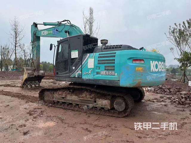 神钢SK245-10挖掘机