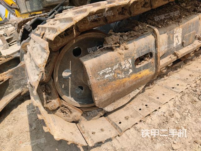 左驅(qū)動(dòng)輪（行走機(jī)構(gòu)）