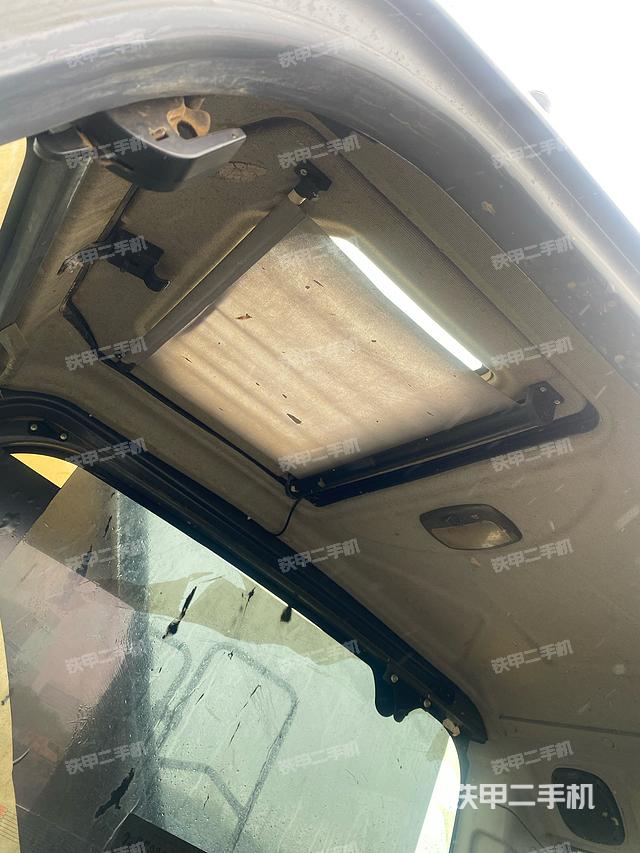 驾驶室整体（整机外观）