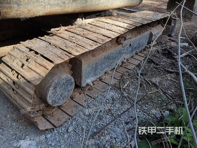 单侧履带整体（整机外观）