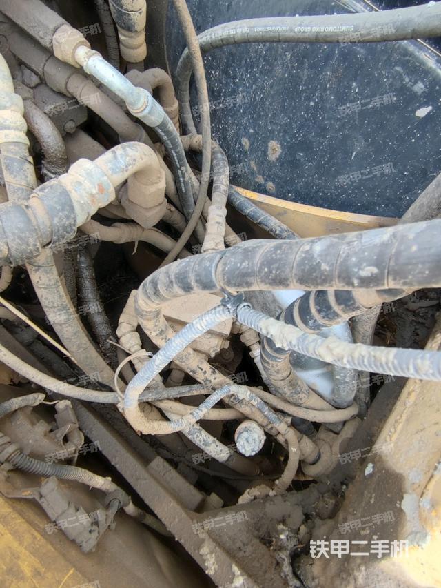 回轉(zhuǎn)馬達（上車部件）