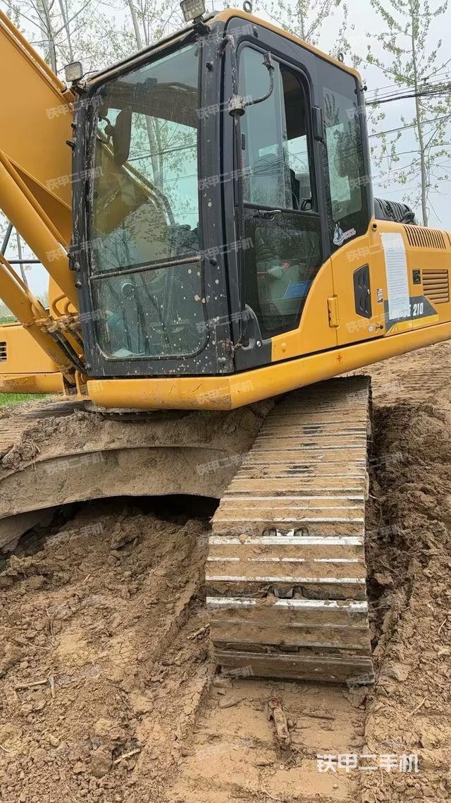 驾驶室整体（整机外观）