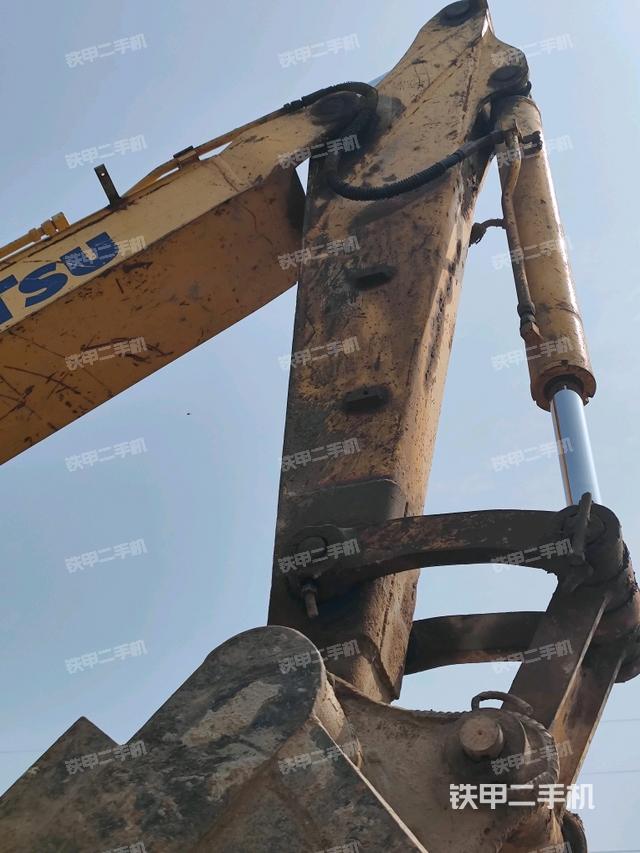 小臂整體右前（工作和回轉(zhuǎn)裝置）