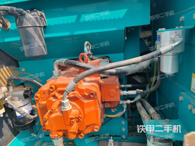 液壓泵斜45?左（大件艙室）