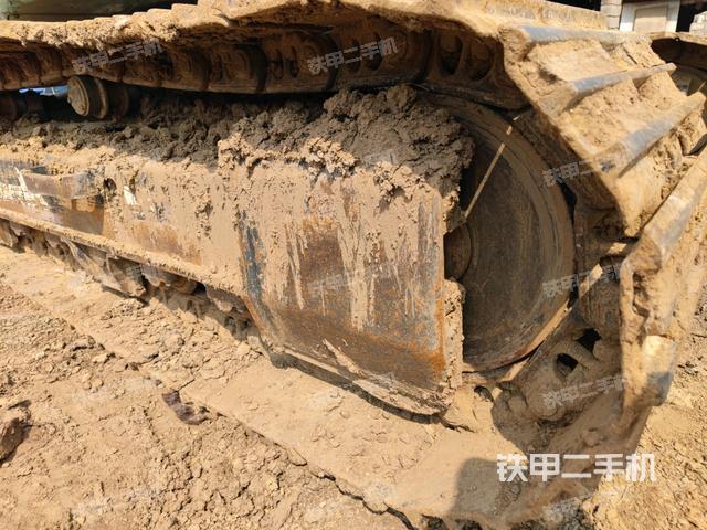 左側(cè)履帶整體?（行走機(jī)構(gòu)）