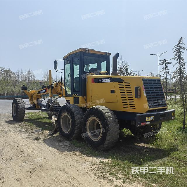 整机右侧（设备外观及核心部件）