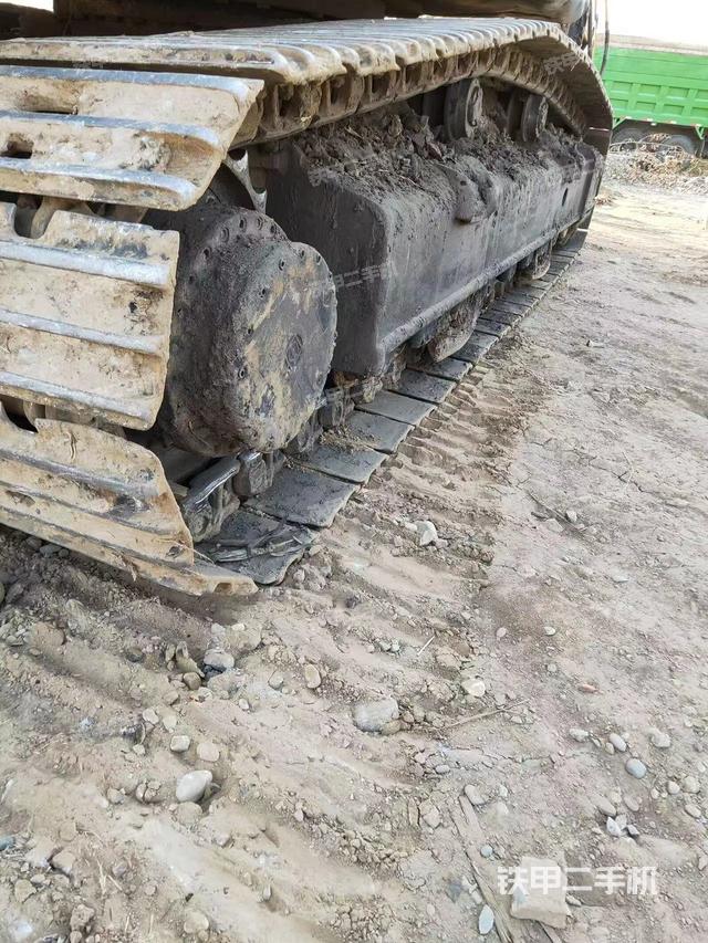 单侧履带整体（整机外观）