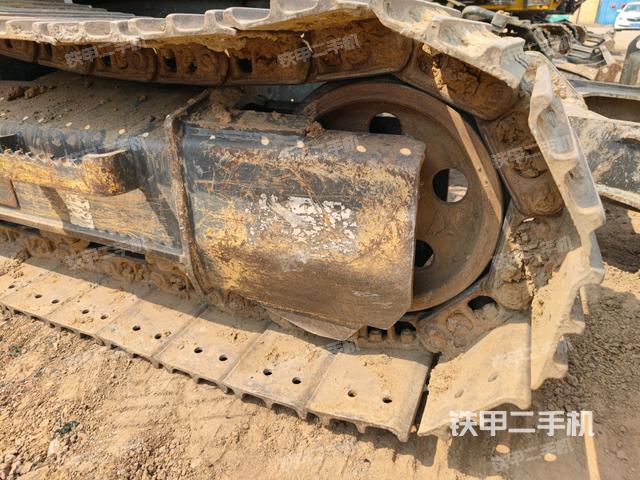 右驅(qū)動輪(行走機構(gòu)) 右驅(qū)動輪(行走機構(gòu))