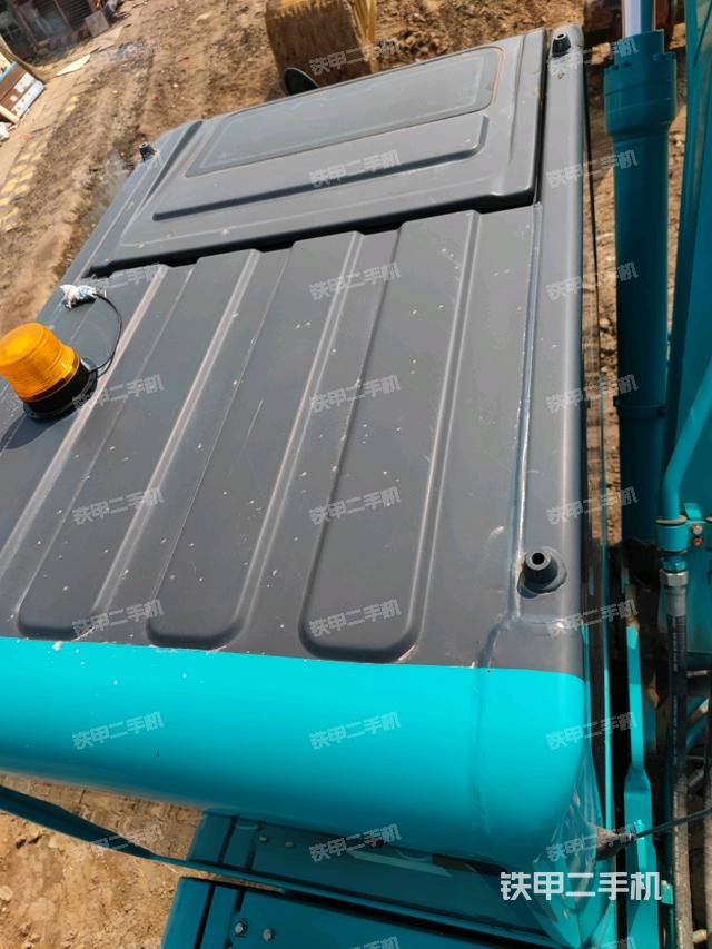 駕駛室頂部俯視（上車部件）