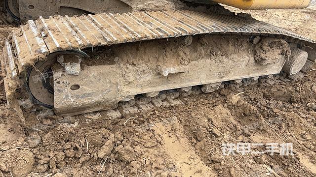 单侧履带整体（整机外观）