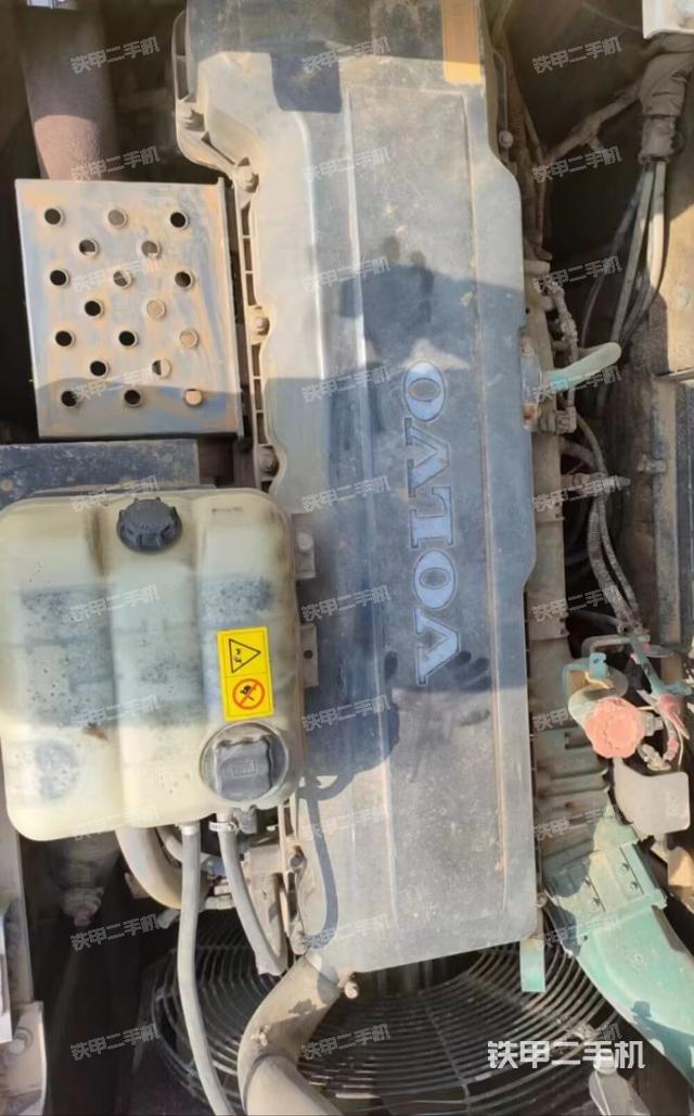 发动机整体俯视（整机外观）