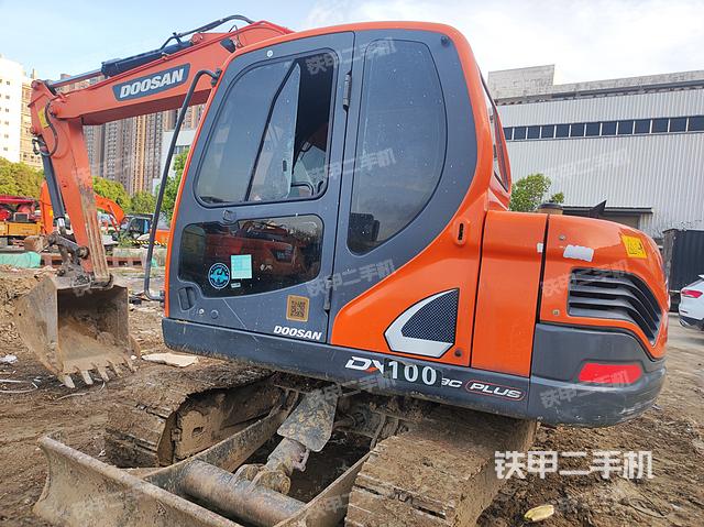 整机右后45°（整机外观）