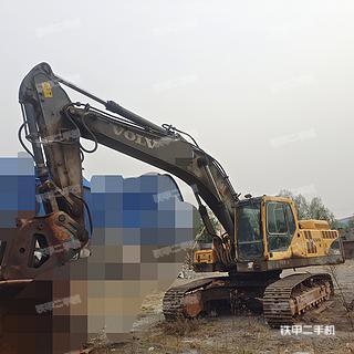 济宁沃尔沃EC360BLC挖掘机实拍图片