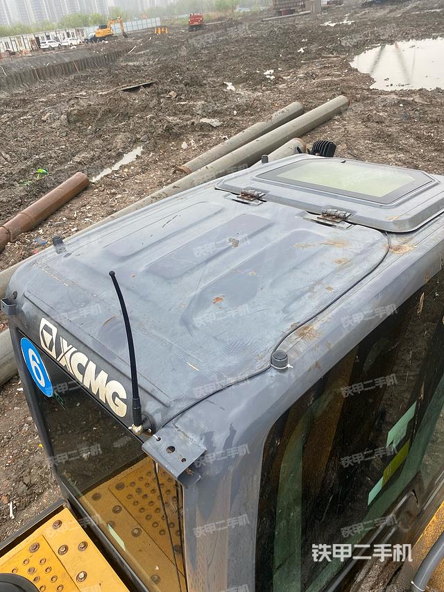 驾驶室顶部（整机外观）