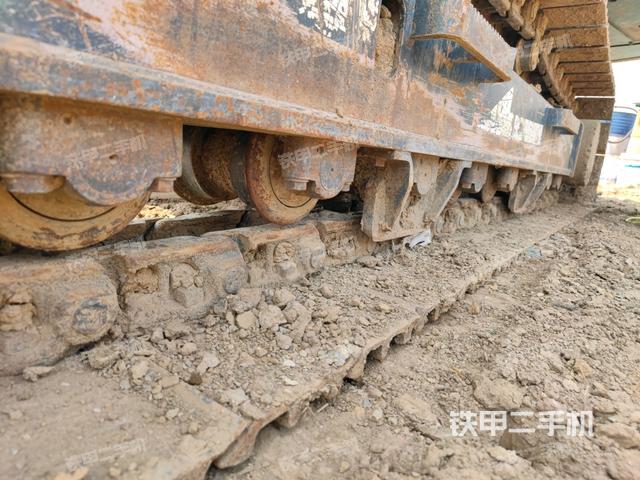 右導(dǎo)向輪（行走機(jī)構(gòu)）