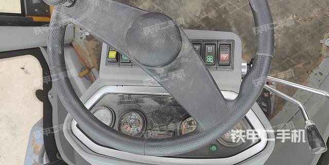 驾驶室操作台（整机外观及大件）