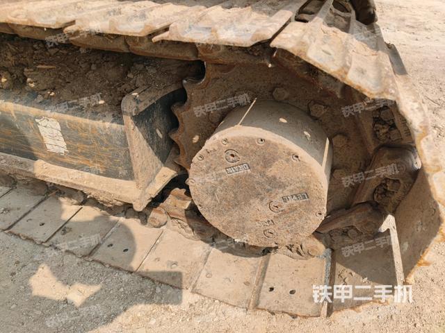 左側(cè)履帶整體?（行走機(jī)構(gòu)）