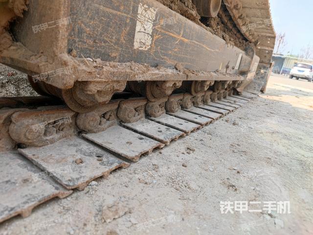 右導(dǎo)向輪（行走機(jī)構(gòu)）