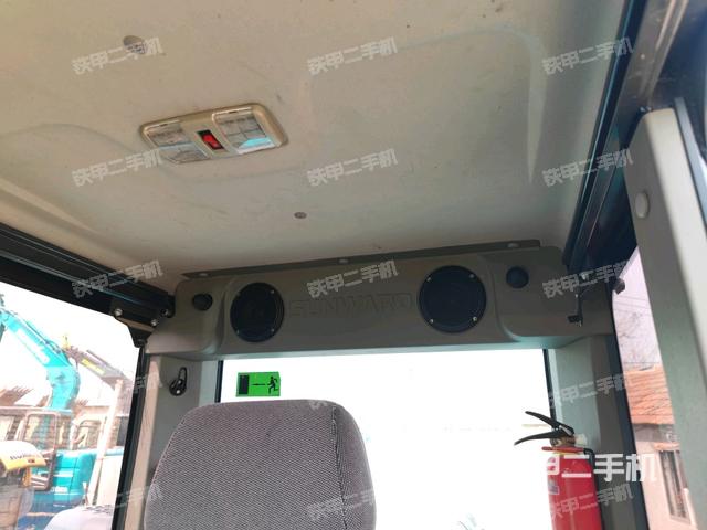 頂棚整體（駕駛室部分）