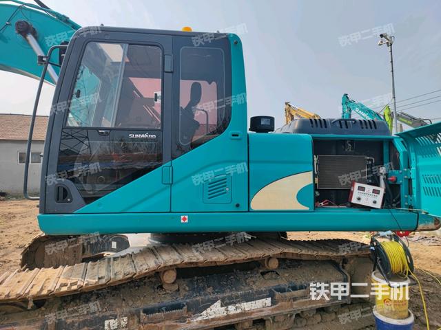 駕駛室正側(cè)（駕駛室部分）