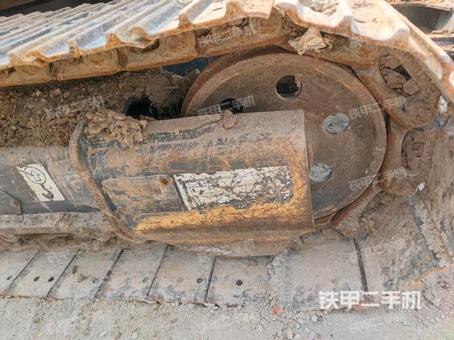 右側(cè)履帶整體?（行走機(jī)構(gòu)）