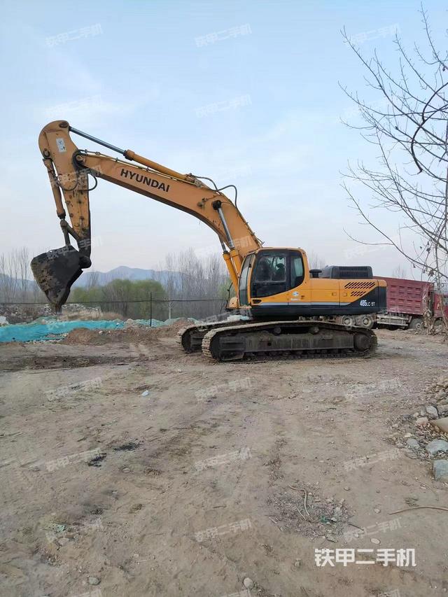 现代R385LC-9T挖掘机