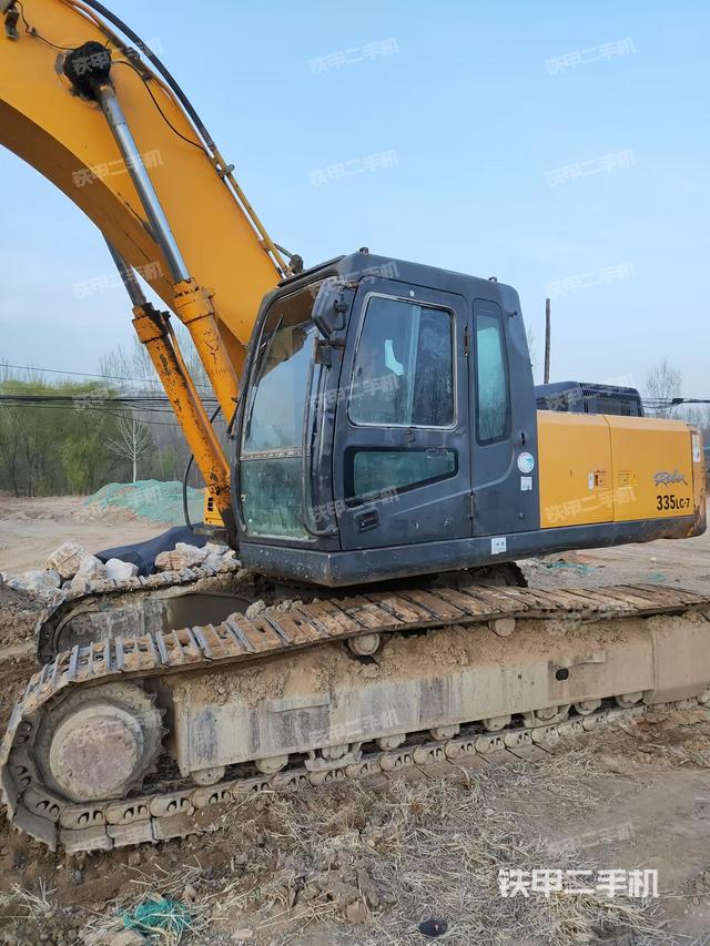 驾驶室整体（整机外观）