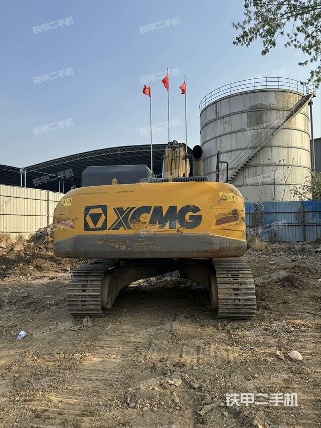 驾驶室顶部（整机外观）