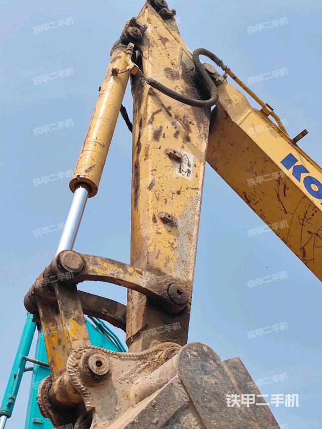 小臂整體左后（工作和回轉(zhuǎn)裝置）