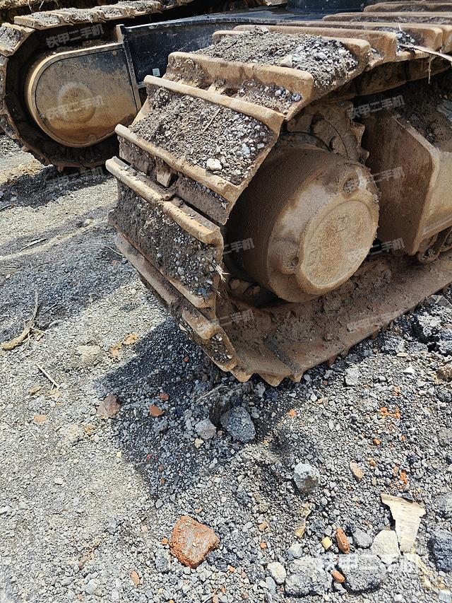 单侧履带整体（整机外观）