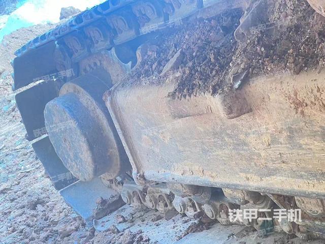 单侧履带整体（整机外观）